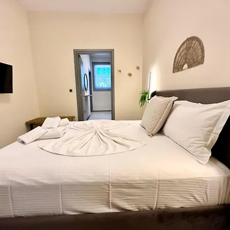 George'S Soul Apartment Porto Heli Exterior photo